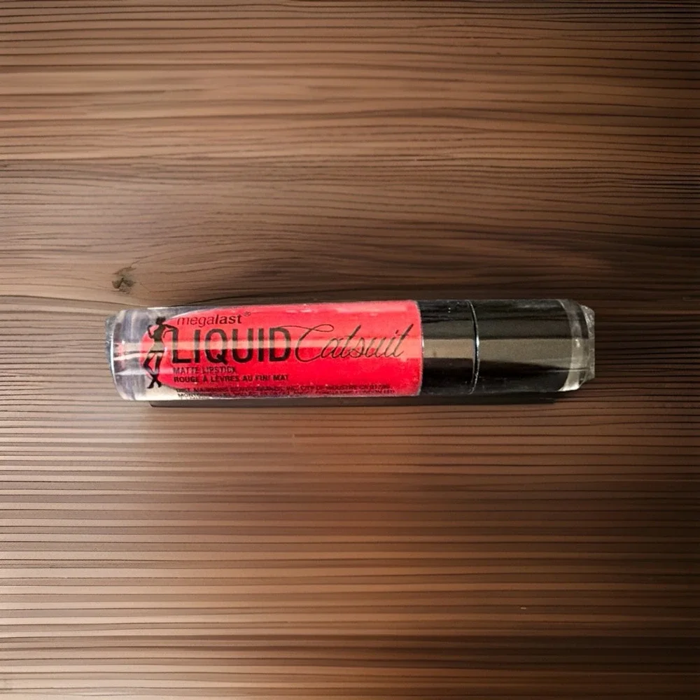wet n wild‎ MegaLast Liquid Catsuit Matte Lipstick, Missy and Fierce 0.21 fl oz